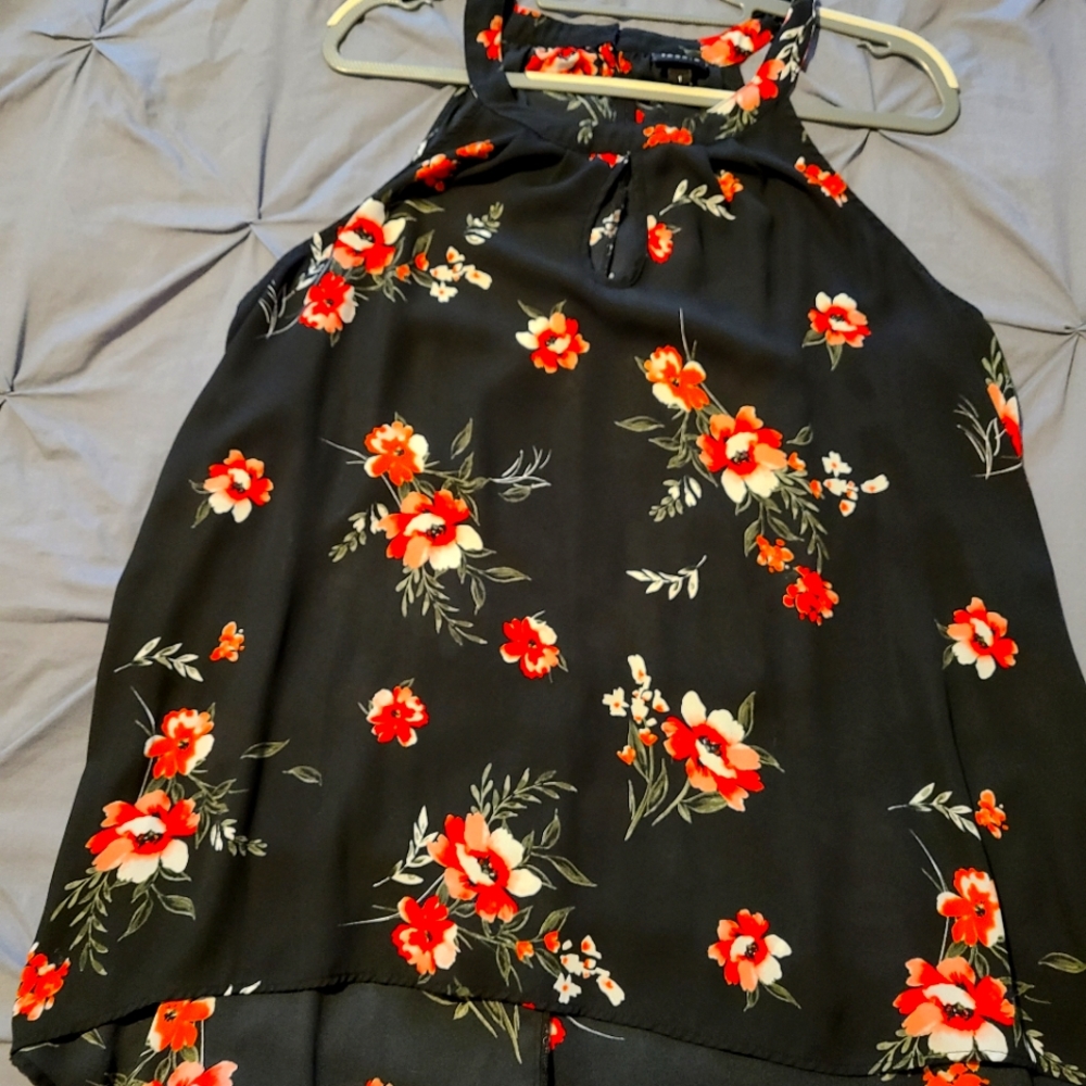 Torrid high low size 1 floral top